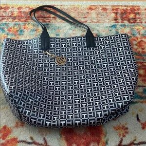 Tommy Hilfiger black and white bag